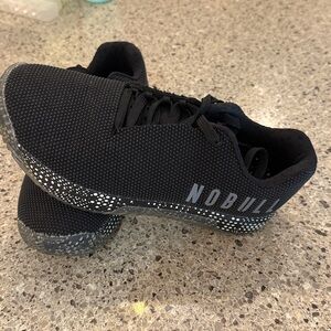 NoBull Trainer Plus (“Black Surface”) women’s  Size 8.5 mens size 7